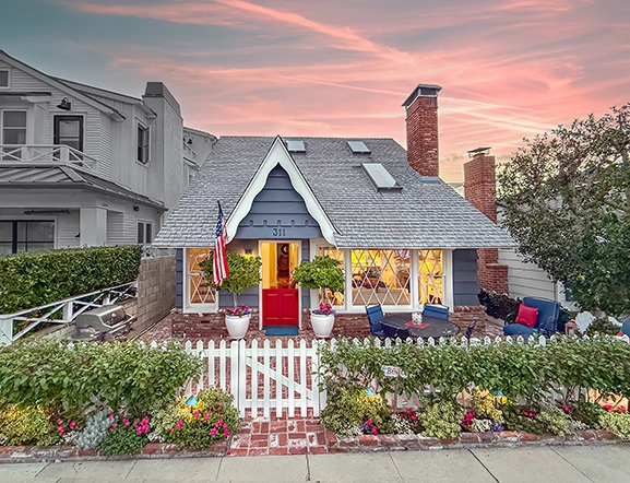 Balboa Island home for sale by Ryan Gunderson