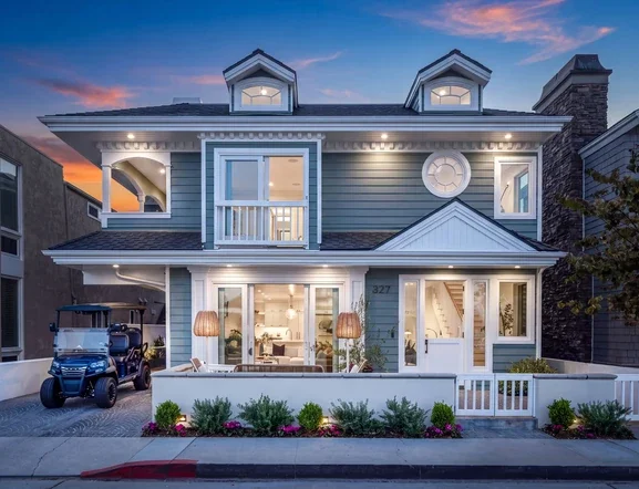 327 Amethyst Balboa Island home for sale by Ryan Gunderson